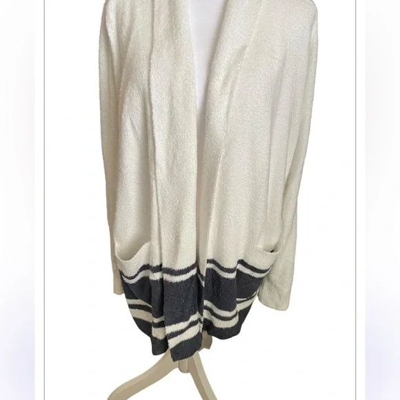 Women’s Barefoot Dreams Long Cardigan, size M, Cozy Lite Chic Material, Leisure - Picture 2 of 6